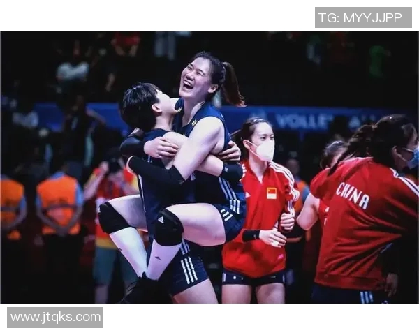 聚焦排球战术解析：北京排球队如何提升比赛竞争力与团队协作能力