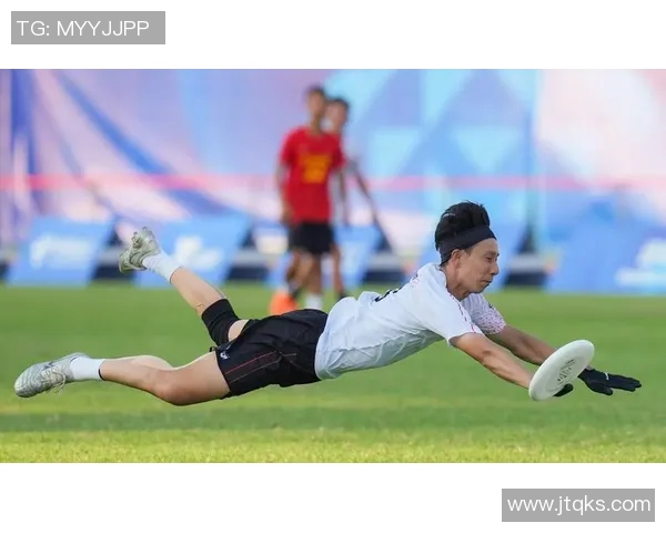 成都飞盘队反击之路：胜负背后的战术与团队精神分析