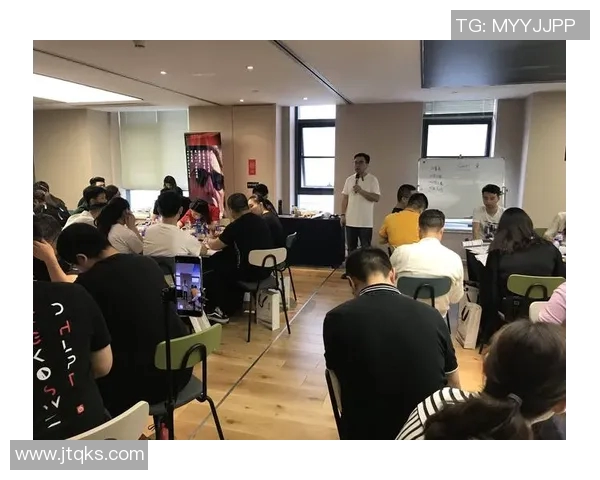 深圳篮球队与杭州篮球队赛后复盘团队协作的成功与不足分析